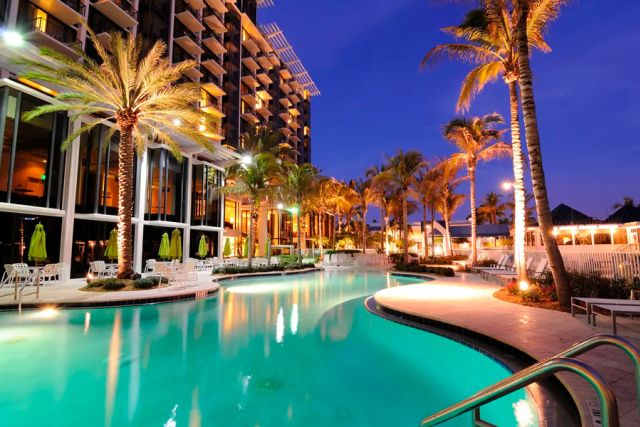 piscinas hoteles cloracion salina innowater